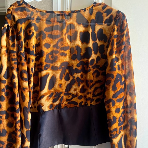 Tiger print button up blouse - Picture 3 of 3